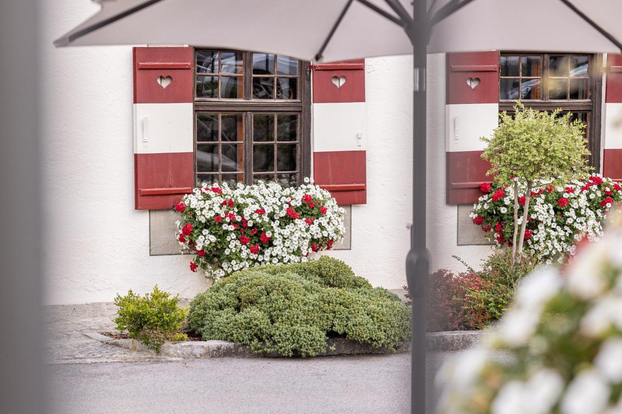 Aparthotel Ansitz Felsenheim Lermoos Exteriér fotografie